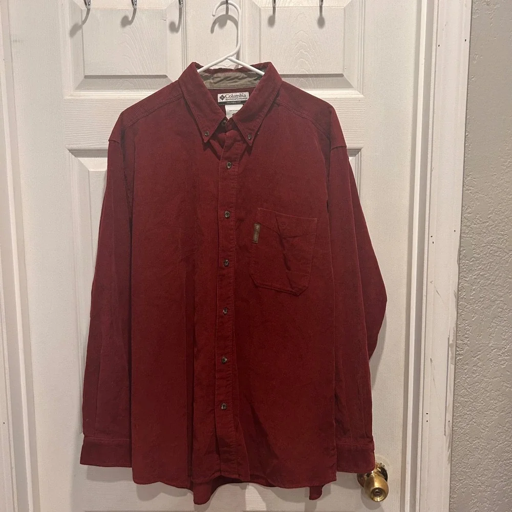 VTG Columbia Mens XL Burgundy Corduroy Button Down Shirt‎ Long Sleeve Gorpcore